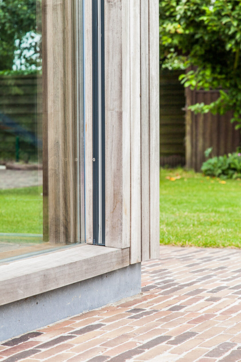 Project SA, Izegem<br />
Uitbreiding en interieurarchitectuur private woning